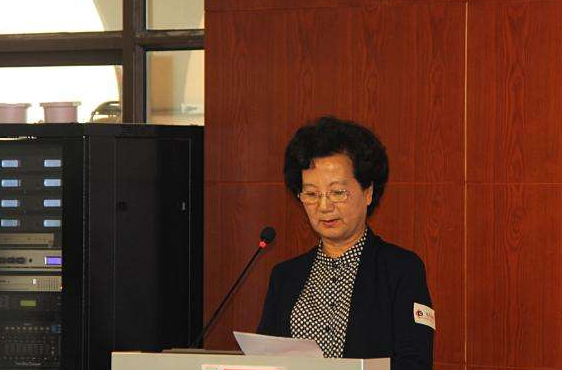 研究生入学考试是10000元，玩的概率最高。老师每年都会带保镖